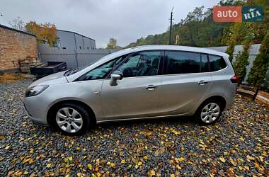 Минивэн Opel Zafira Tourer 2013 в 