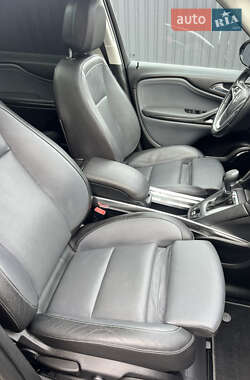 Минивэн Opel Zafira Tourer 2013 в 