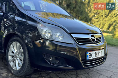 Мінівен Opel Zafira Tourer 2013 в 