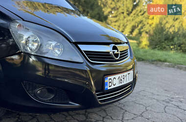Мінівен Opel Zafira Tourer 2013 в 