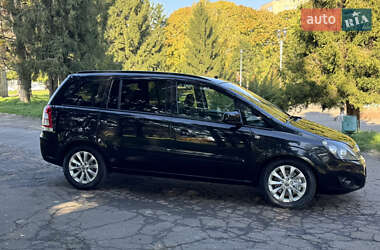 Мінівен Opel Zafira Tourer 2013 в 