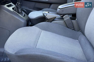 Мінівен Opel Zafira Tourer 2013 в 