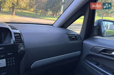 Мінівен Opel Zafira Tourer 2013 в 