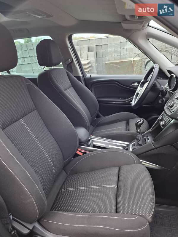 Мінівен Opel Zafira Tourer 2014 в Тернополі