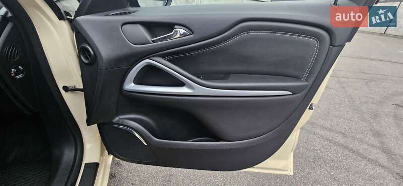 Минивэн Opel Zafira Tourer 2017 в Киеве