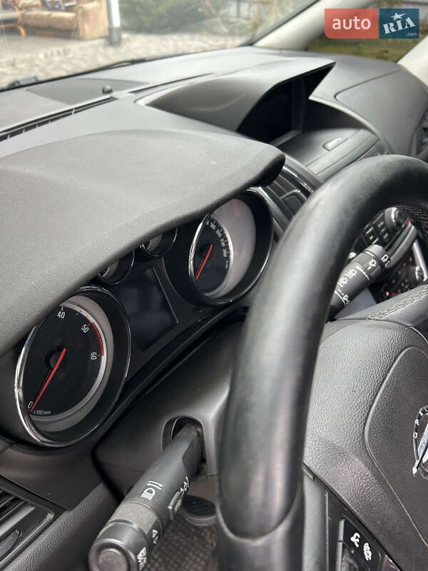 Минивэн Opel Zafira Tourer 2012 в Кропивницком фото 10 Минивэн Opel Zafira Tourer 2012 в Кропивницком