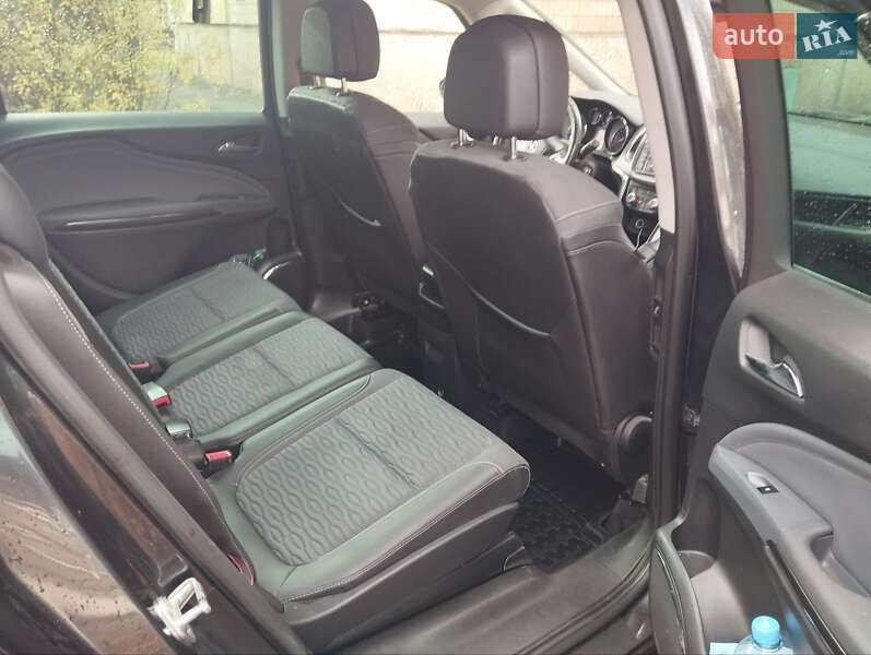 Минивэн Opel Zafira Tourer 2012 в Кривом Роге