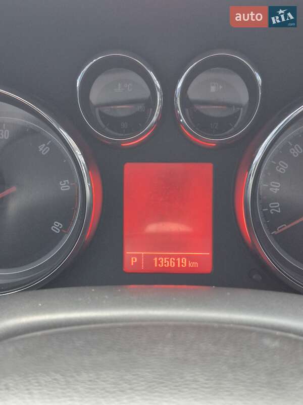 Мінівен Opel Zafira Tourer 2016 в Києві фото 4 Мінівен Opel Zafira Tourer 2016 в Києві