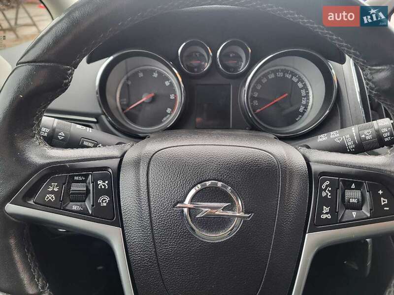 Минивэн Opel Zafira Tourer 2015 в Виннице фото 24 Минивэн Opel Zafira Tourer 2015 в Виннице