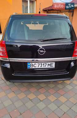 Минивэн Opel Zafira Tourer 2011 в Самборе