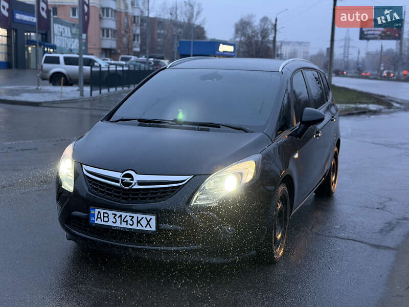 Мінівен Opel Zafira Tourer 2014 в Полтаві фото 14 Мінівен Opel Zafira Tourer 2014 в Полтаві