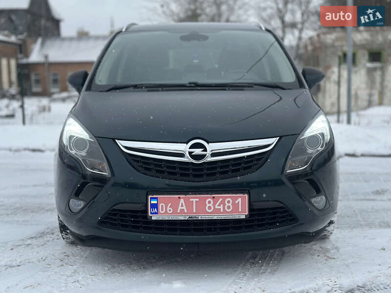 Мінівен Opel Zafira Tourer 2015 в Житомирі