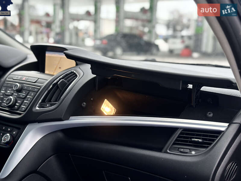 Мінівен Opel Zafira Tourer 2015 в Житомирі