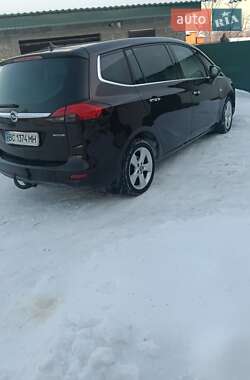 Минивэн Opel Zafira Tourer 2013 в Жовкве