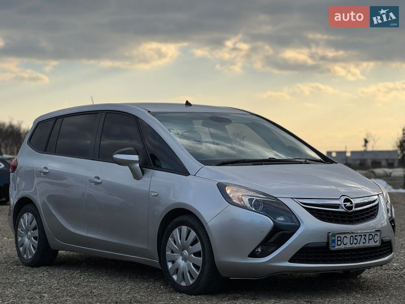 Opel Zafira Tourer 2015