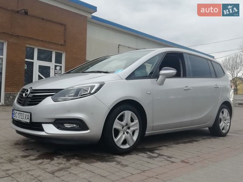Минивэн Opel Zafira Tourer 2018 в Стрые
