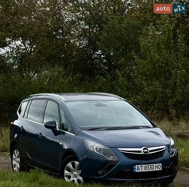 Opel Zafira Tourer 2015