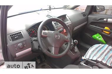 Минивэн Opel Zafira 2007 в Чернигове