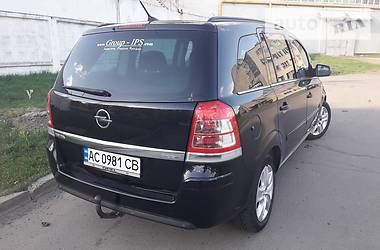 Другие легковые Opel Zafira 2011 в Луцке