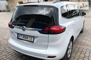 Универсал Opel Zafira 2012 в Тернополе