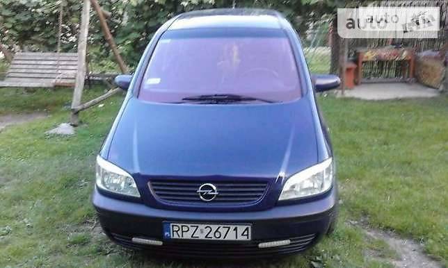 Мінівен Opel Zafira 2001 в Дрогобичі