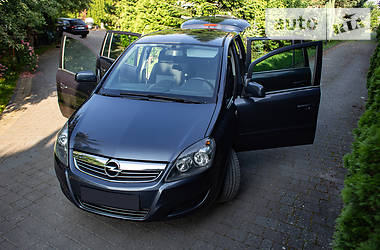 Минивэн Opel Zafira 2010 в Стрые