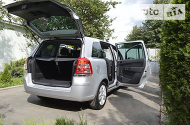 Мінівен Opel Zafira 2010 в Харкові