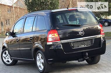 Универсал Opel Zafira 2008 в Дрогобыче