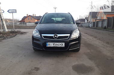 Минивэн Opel Zafira 2006 в Киеве