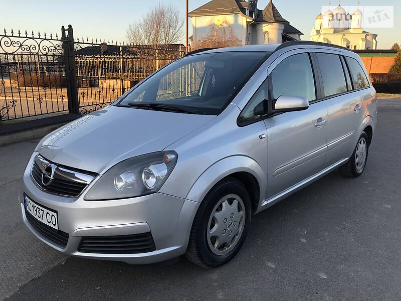 Минивэн Opel Zafira 2006 в Владимир-Волынском