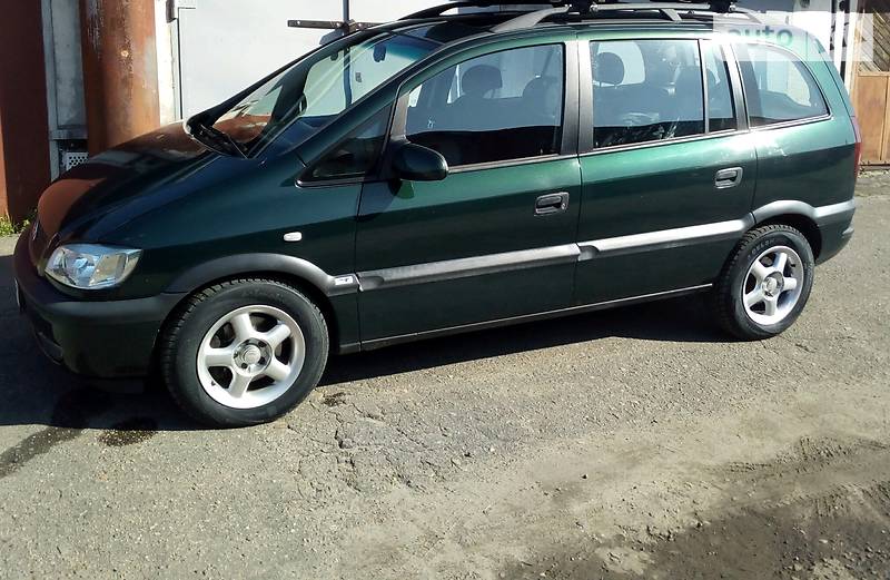 Минивэн Opel Zafira 1999 в Сосновке
