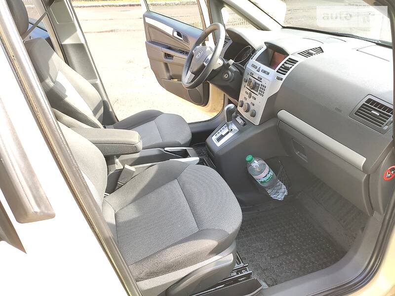 Мінівен Opel Zafira 2009 в Львові