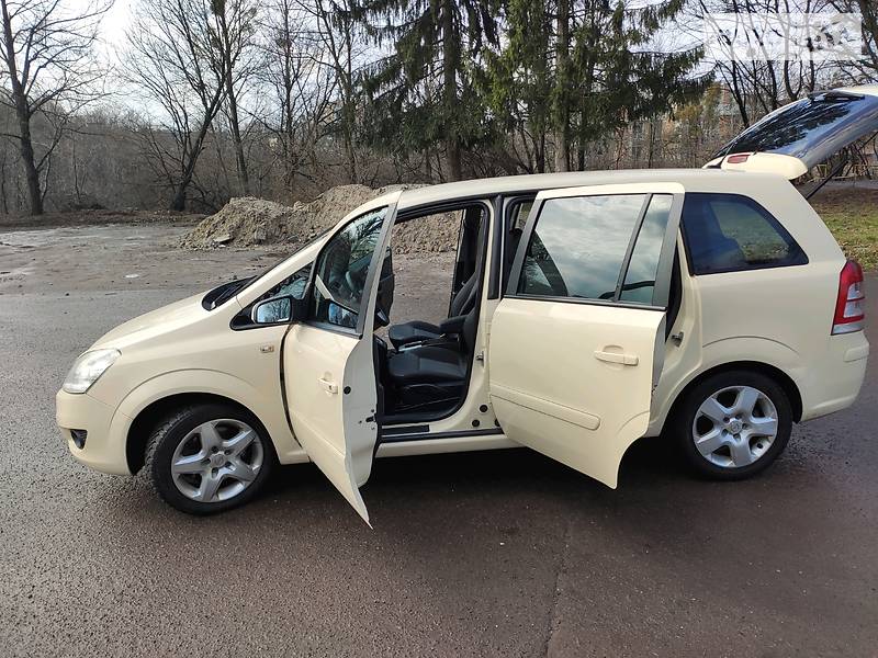 Мінівен Opel Zafira 2009 в Львові