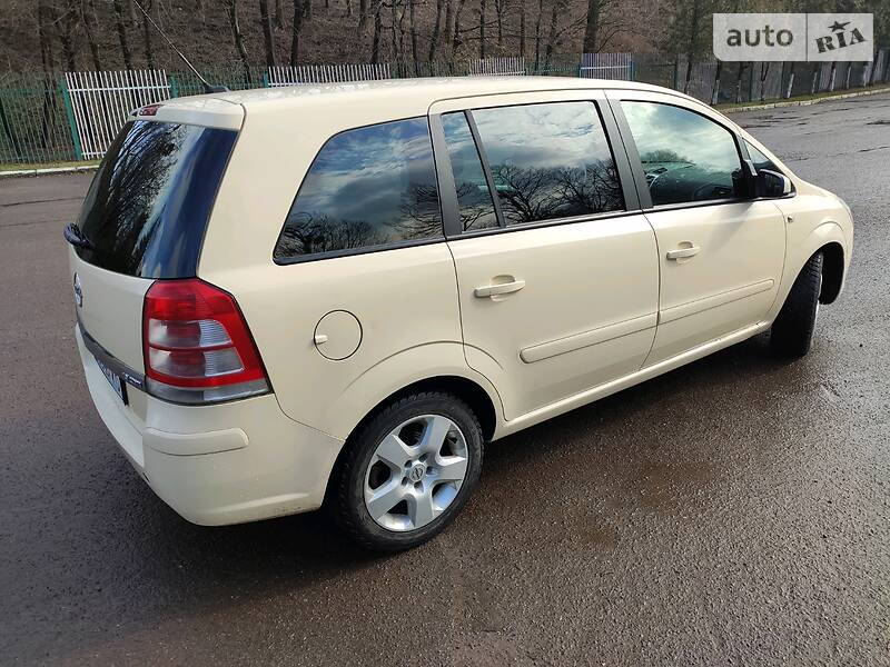 Мінівен Opel Zafira 2009 в Львові