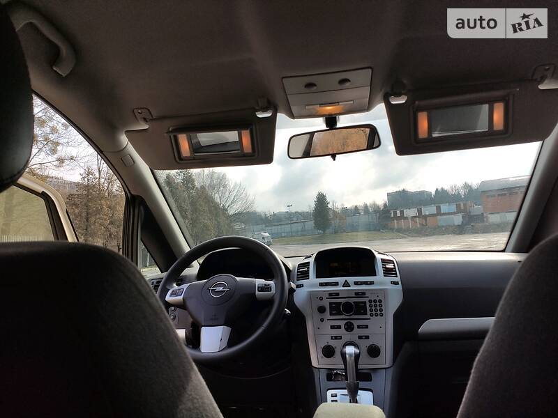 Мінівен Opel Zafira 2009 в Львові