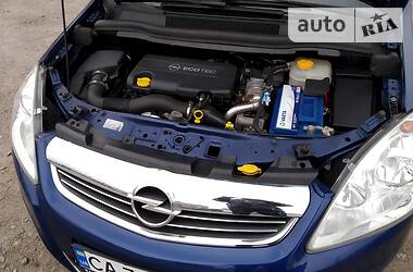Універсал Opel Zafira 2008 в 