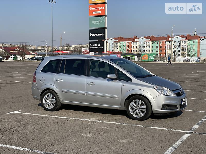 Мінівен Opel Zafira 2008 в Рівному