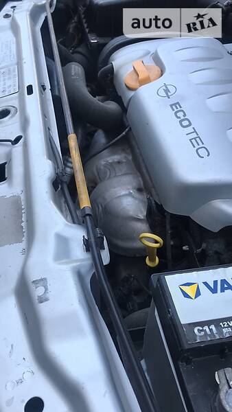 Минивэн Opel Zafira 2003 в Ямполе