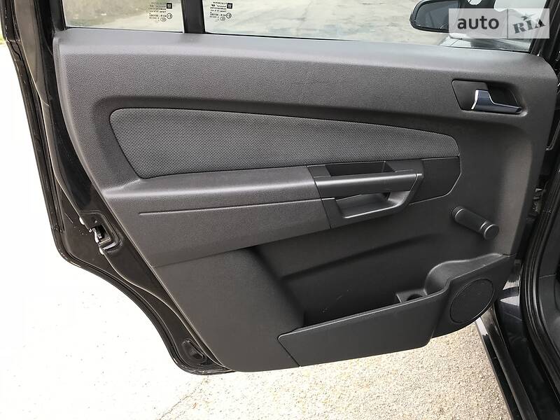 Універсал Opel Zafira 2008 в Києві