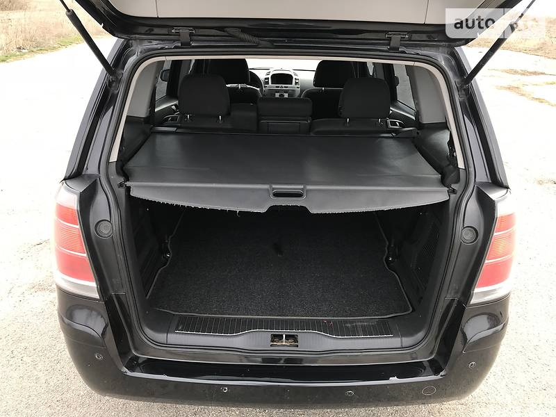 Універсал Opel Zafira 2008 в Києві
