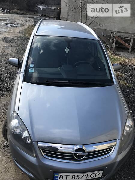 Мінівен Opel Zafira 2008 в Калуші