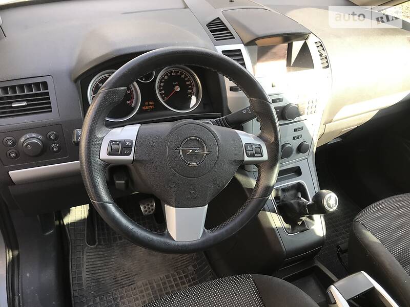 Мінівен Opel Zafira 2008 в Калуші