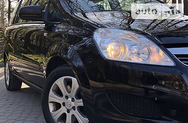 Мінівен Opel Zafira 2010 в 