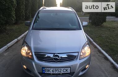 Мінівен Opel Zafira 2009 в 