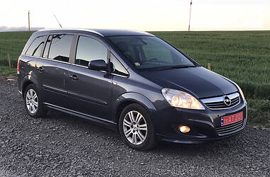 Мінівен Opel Zafira 2010 в 
