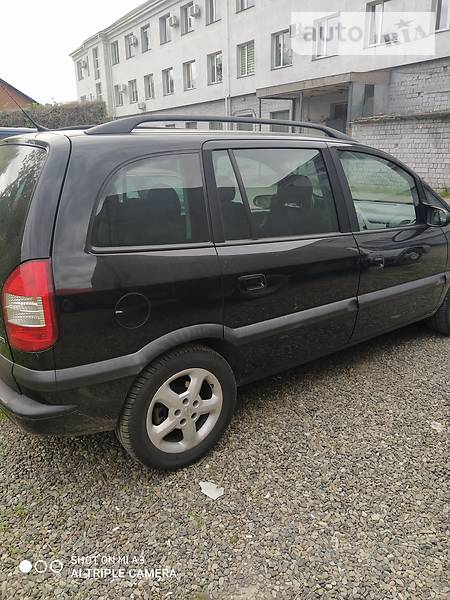 Мінівен Opel Zafira 2003 в Чернівцях