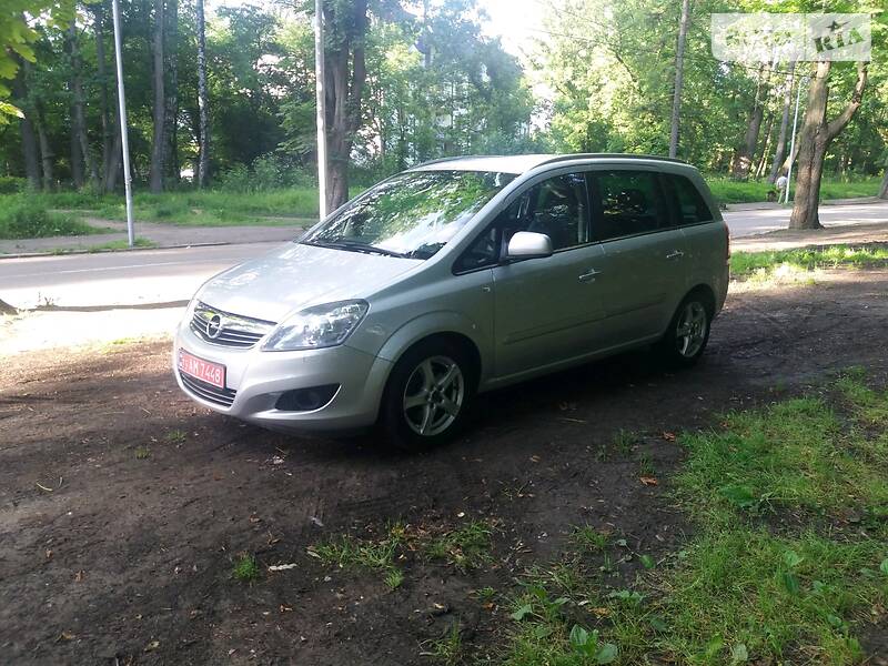 Мінівен Opel Zafira 2009 в Чернівцях фото 17 Мінівен Opel Zafira 2009 в Чернівцях
