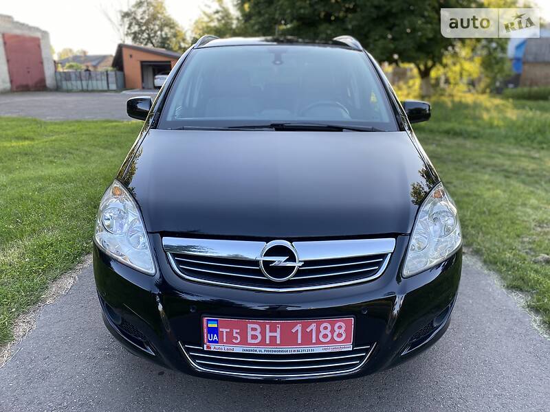 Мінівен Opel Zafira 2010 в Луцьку