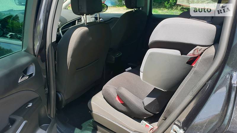 Універсал Opel Zafira 2014 в Івано-Франківську