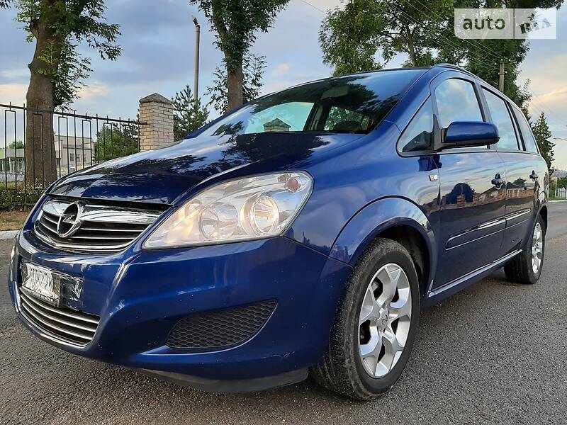 Мінівен Opel Zafira 2008 в Тернополі